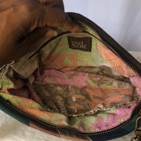 THE SAK brown, green,and blue leather and suede shoulder bag. Detachable straps. - Picture 10 of 12